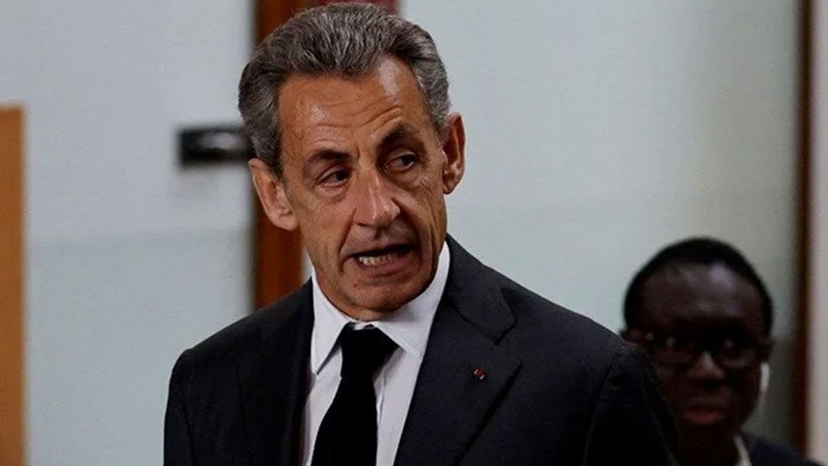 fransanin eski cumhurbaskani sarkozy suclu bulundu hapis ve para cezasi verildi ba3sndQT