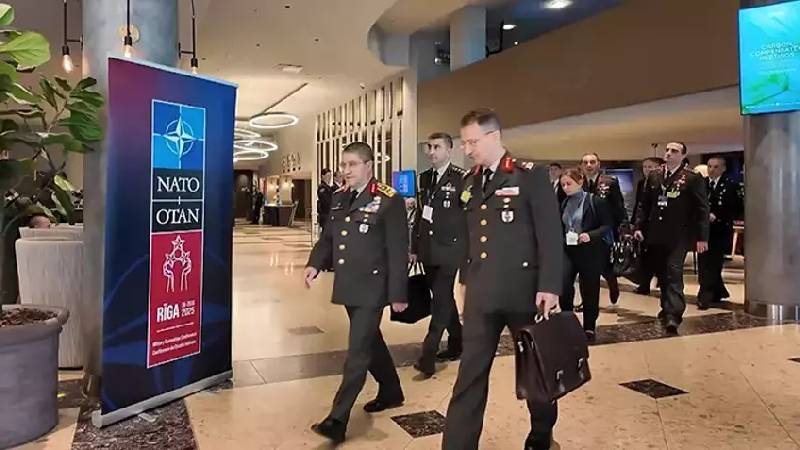 genelkurmay baskani orgeneral bayraktaroglu nato askeri komite toplantisina katildi D167kOJc