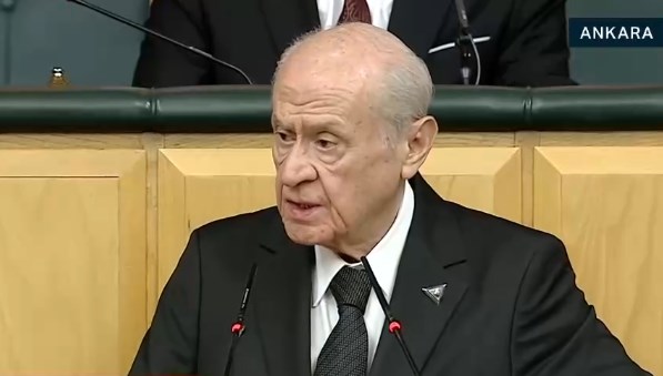 bahceli cami bizimse cemevi de bizimdir CEpVa8wD.jpg
