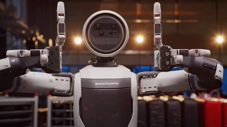 robotlar insan dokunusuna yaklasti fDLFk5lS.jpg