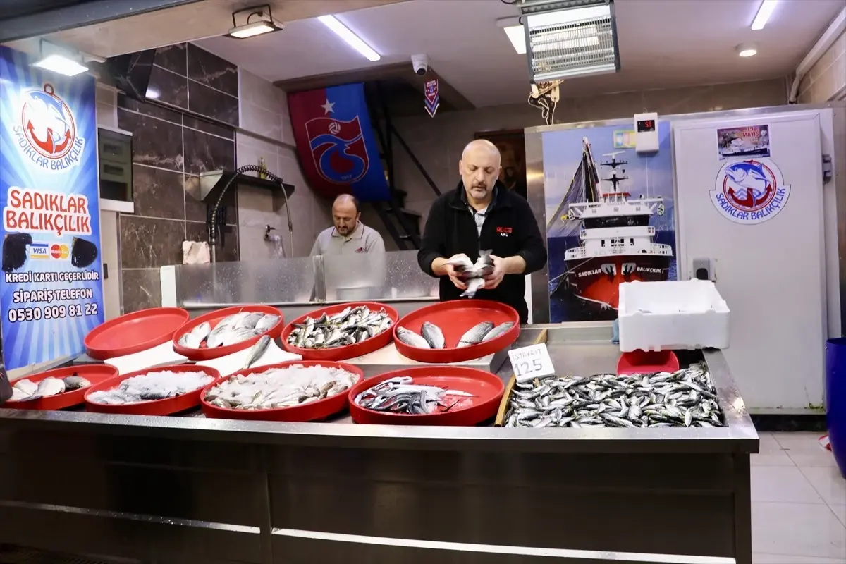 trabzonda hamsi fiyatlari 200 lira PIJZMviW