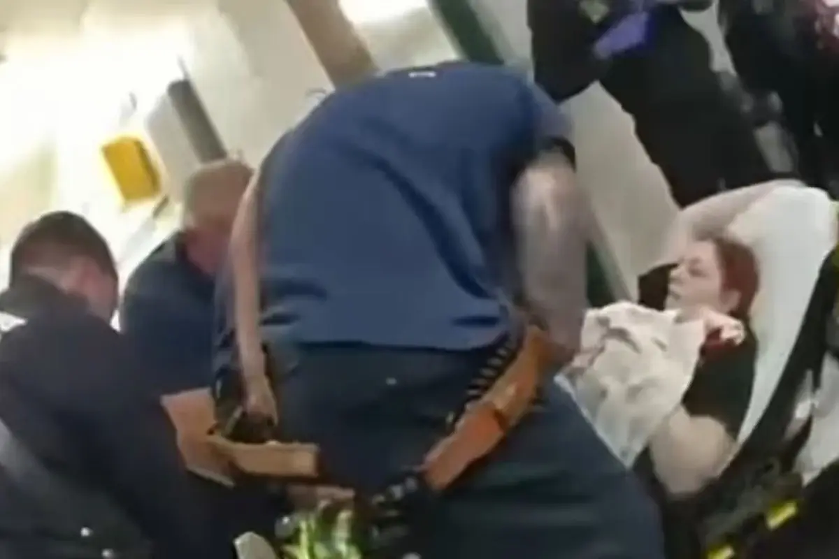 kadin ogretmen 6 yasindaki ogrencisi tarafindan vuruldu DqhlYgfN.jpg